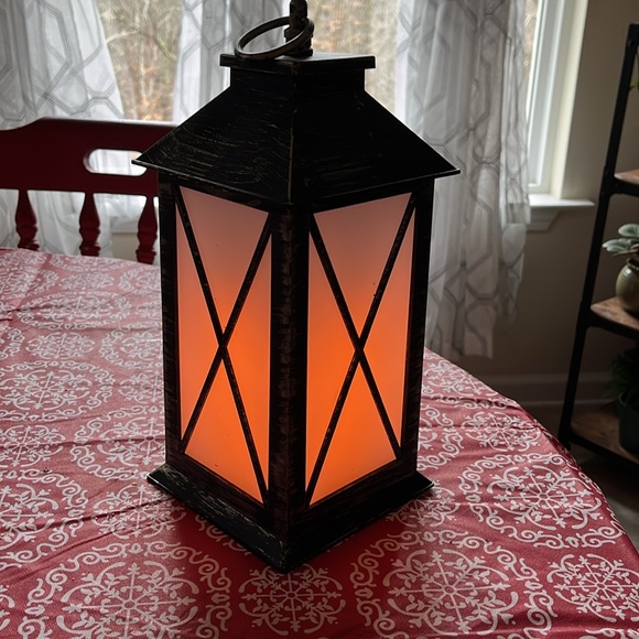 Set 2 new flickering battery operated lanterns - Picture 8 of 10